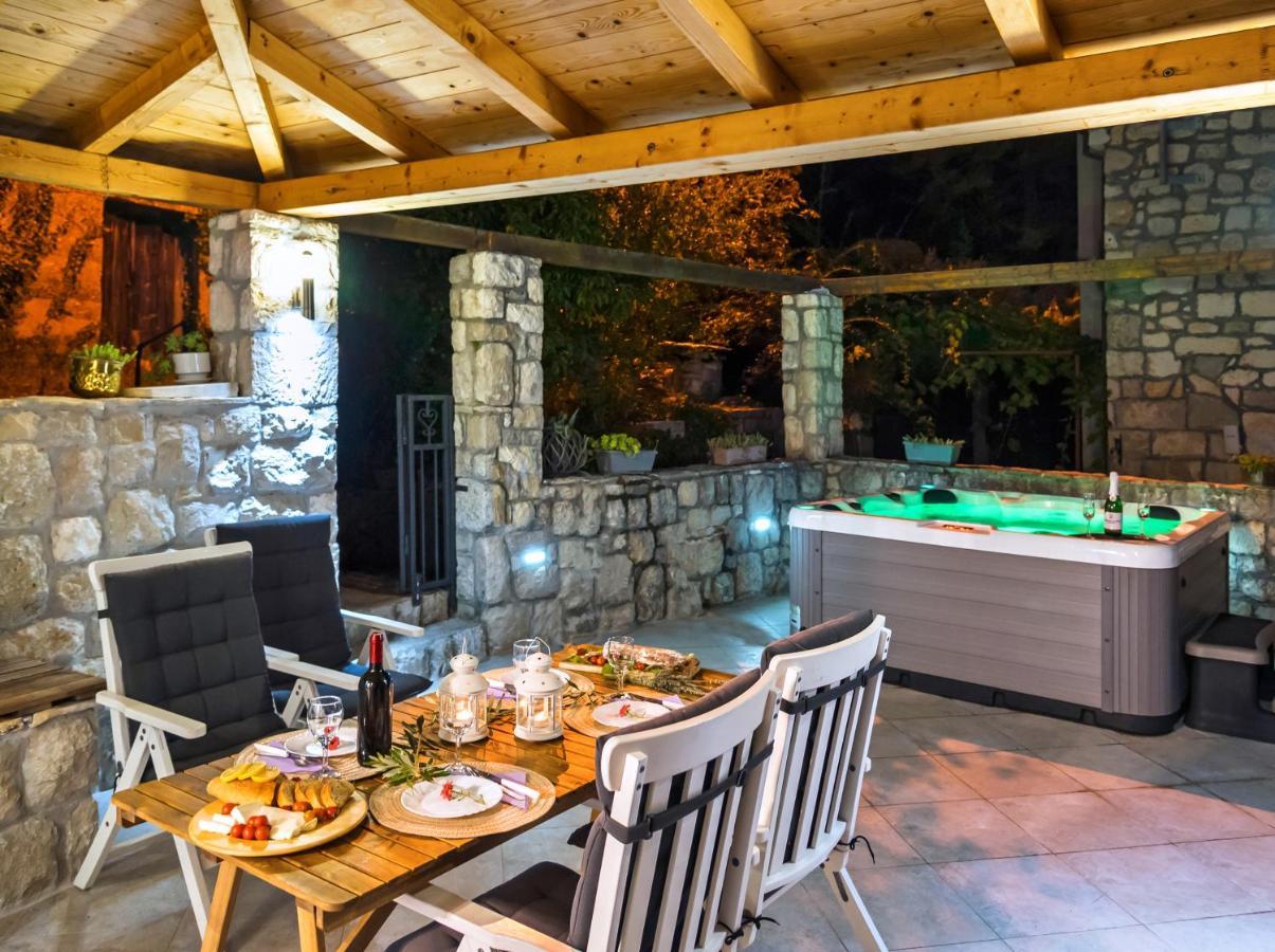 Stonehouse Korlat With Open-Air Jacuzzi Villa Podspilje  Exterior photo