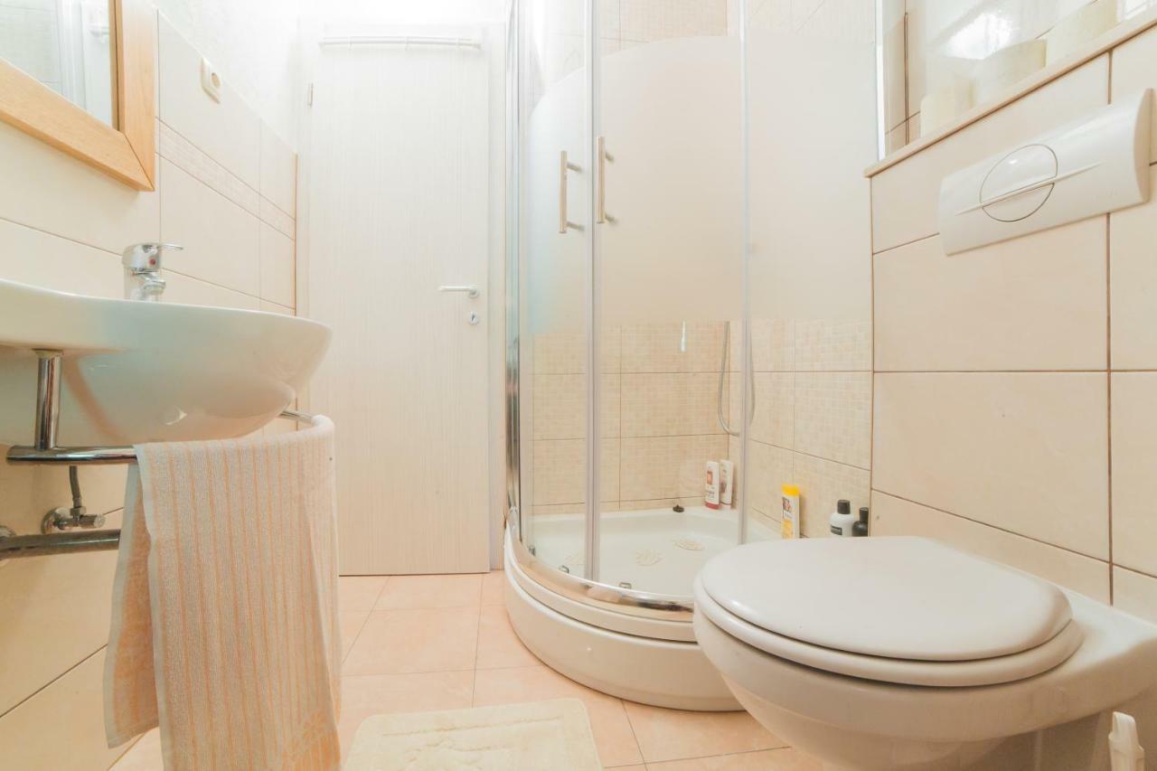 Stonehouse Korlat With Open-Air Jacuzzi Villa Podspilje  Exterior photo